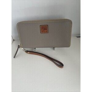 Dooney & Bourke Pebble Grain Large Zip Around Wristlet Wallet Clutch